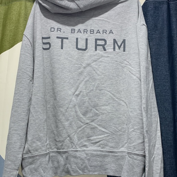 NWT Goodlife gray Sweater Hoodie Printed " NO BS"
Dr. Barbara Sturm Size M - Picture 5 of 7